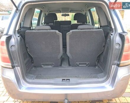 Серый Опель Зафира, объемом двигателя 1.9 л и пробегом 278 тыс. км за 4500 $, фото 32 на Automoto.ua