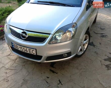 Серый Опель Зафира, объемом двигателя 1.6 л и пробегом 240 тыс. км за 5300 $, фото 26 на Automoto.ua
