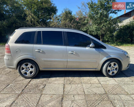 Сірий Опель Зафіра, об'ємом двигуна 1.6 л та пробігом 324 тис. км за 4700 $, фото 2 на Automoto.ua