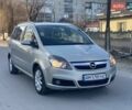 Серый Опель Зафира, объемом двигателя 1.9 л и пробегом 400 тыс. км за 4200 $, фото 1 на Automoto.ua
