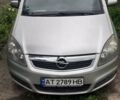 Серый Опель Зафира, объемом двигателя 1.9 л и пробегом 284 тыс. км за 5700 $, фото 1 на Automoto.ua