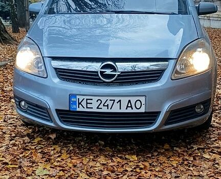Сірий Опель Зафіра, об'ємом двигуна 1.6 л та пробігом 300 тис. км за 4950 $, фото 8 на Automoto.ua