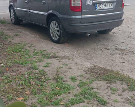 Серый Опель Зафира, объемом двигателя 1.6 л и пробегом 278 тыс. км за 4550 $, фото 3 на Automoto.ua