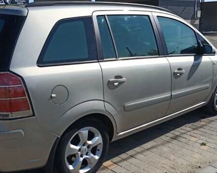 Серый Опель Зафира, объемом двигателя 1.6 л и пробегом 265 тыс. км за 5450 $, фото 9 на Automoto.ua