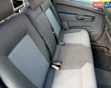 Серый Опель Зафира, объемом двигателя 1.6 л и пробегом 240 тыс. км за 5300 $, фото 8 на Automoto.ua