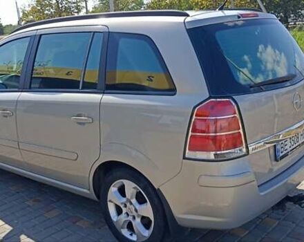 Серый Опель Зафира, объемом двигателя 1.6 л и пробегом 265 тыс. км за 5450 $, фото 4 на Automoto.ua