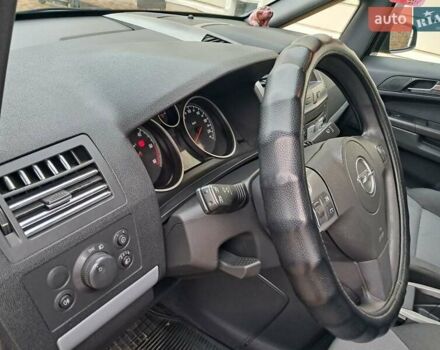 Серый Опель Зафира, объемом двигателя 1.9 л и пробегом 278 тыс. км за 4500 $, фото 51 на Automoto.ua