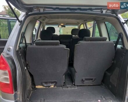 Серый Опель Зафира, объемом двигателя 2 л и пробегом 350 тыс. км за 5500 $, фото 3 на Automoto.ua