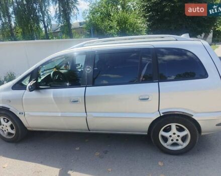 Серый Опель Зафира, объемом двигателя 1.8 л и пробегом 22 тыс. км за 5500 $, фото 1 на Automoto.ua