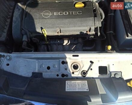 Сірий Опель Зафіра, об'ємом двигуна 1.8 л та пробігом 260 тис. км за 5300 $, фото 3 на Automoto.ua