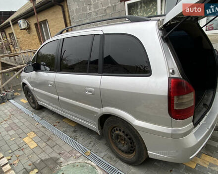 Серый Опель Зафира, объемом двигателя 2.2 л и пробегом 265 тыс. км за 5250 $, фото 36 на Automoto.ua