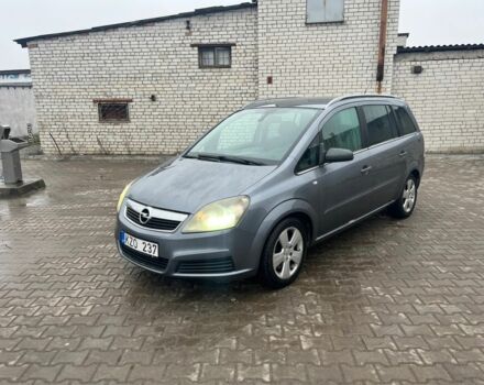 Серый Опель Зафира, объемом двигателя 1.9 л и пробегом 271 тыс. км за 2850 $, фото 9 на Automoto.ua
