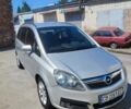 Серый Опель Зафира, объемом двигателя 2.2 л и пробегом 170 тыс. км за 4900 $, фото 2 на Automoto.ua