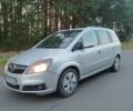 Серый Опель Зафира, объемом двигателя 1.9 л и пробегом 245 тыс. км за 3901 $, фото 1 на Automoto.ua