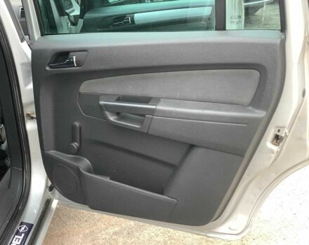 Серый Опель Зафира, объемом двигателя 1.8 л и пробегом 330 тыс. км за 6180 $, фото 17 на Automoto.ua