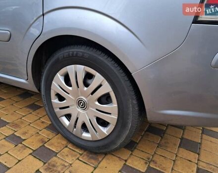 Серый Опель Зафира, объемом двигателя 1.9 л и пробегом 278 тыс. км за 4500 $, фото 62 на Automoto.ua