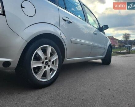 Сірий Опель Зафіра, об'ємом двигуна 1.8 л та пробігом 192 тис. км за 5700 $, фото 8 на Automoto.ua