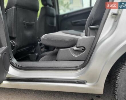 Сірий Опель Зафіра, об'ємом двигуна 1.8 л та пробігом 192 тис. км за 5700 $, фото 65 на Automoto.ua