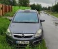 Серый Опель Зафира, объемом двигателя 1.8 л и пробегом 265 тыс. км за 5000 $, фото 1 на Automoto.ua