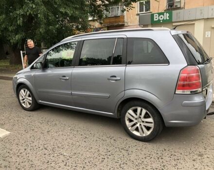 Сірий Опель Зафіра, об'ємом двигуна 1.9 л та пробігом 300 тис. км за 3500 $, фото 2 на Automoto.ua