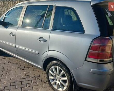 Опель Зафира 2005 в Тернополе на Automoto.ua Серый Опель Зафира, объемом двигателя 1.91 л и пробегом 258 тыс. км за 4899 $, фото 7 на Automoto.ua