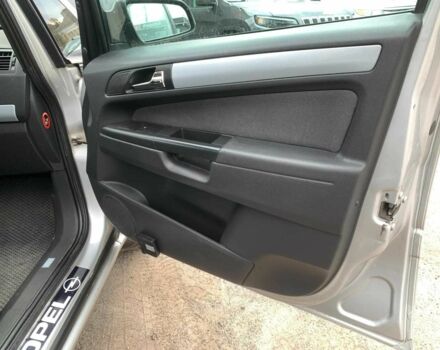 Серый Опель Зафира, объемом двигателя 1.8 л и пробегом 330 тыс. км за 6180 $, фото 18 на Automoto.ua