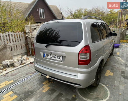 Серый Опель Зафира, объемом двигателя 2.2 л и пробегом 265 тыс. км за 5250 $, фото 39 на Automoto.ua