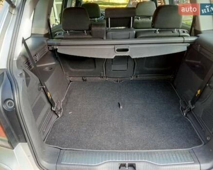 Серый Опель Зафира, объемом двигателя 1.6 л и пробегом 240 тыс. км за 5300 $, фото 10 на Automoto.ua