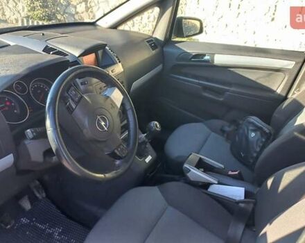 Опель Зафира 2005 в Тернополе на Automoto.ua Серый Опель Зафира, объемом двигателя 1.91 л и пробегом 258 тыс. км за 4899 $, фото 6 на Automoto.ua