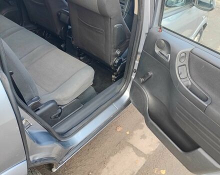 Сірий Опель Зафіра, об'ємом двигуна 2 л та пробігом 267 тис. км за 2600 $, фото 12 на Automoto.ua