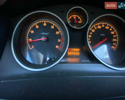 Сірий Опель Зафіра, об'ємом двигуна 1.6 л та пробігом 324 тис. км за 4700 $, фото 3 на Automoto.ua