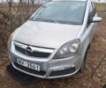 Сірий Опель Зафіра, об'ємом двигуна 1.9 л та пробігом 330 тис. км за 2500 $, фото 1 на Automoto.ua