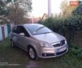 Серый Опель Зафира, объемом двигателя 1.9 л и пробегом 315 тыс. км за 5650 $, фото 1 на Automoto.ua