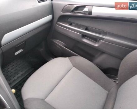 Серый Опель Зафира, объемом двигателя 1.6 л и пробегом 190 тыс. км за 6500 $, фото 5 на Automoto.ua