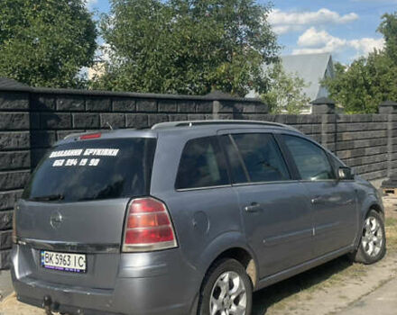 Серый Опель Зафира, объемом двигателя 1.9 л и пробегом 358 тыс. км за 5100 $, фото 8 на Automoto.ua