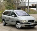 Серый Опель Зафира, объемом двигателя 2.2 л и пробегом 300 тыс. км за 1600 $, фото 1 на Automoto.ua