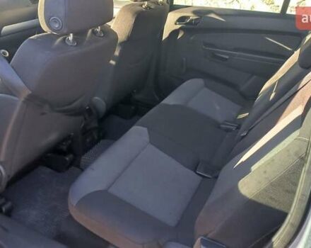 Опель Зафира 2005 в Тернополе на Automoto.ua Серый Опель Зафира, объемом двигателя 1.91 л и пробегом 258 тыс. км за 4899 $, фото 2 на Automoto.ua