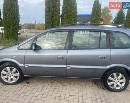 Сірий Опель Зафіра, об'ємом двигуна 1.8 л та пробігом 245 тис. км за 4500 $, фото 1 на Automoto.ua