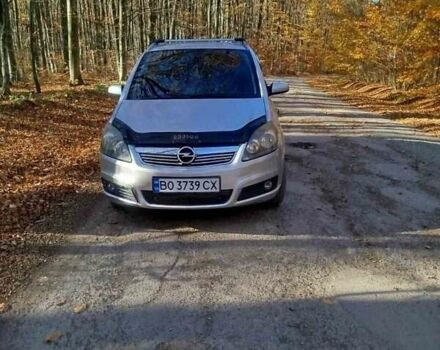 Серый Опель Зафира, объемом двигателя 1.9 л и пробегом 300 тыс. км за 5700 $, фото 5 на Automoto.ua
