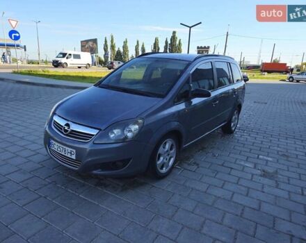 Сірий Опель Зафіра, об'ємом двигуна 1.9 л та пробігом 380 тис. км за 3950 $, фото 4 на Automoto.ua