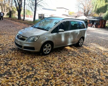 Серый Опель Зафира, объемом двигателя 1.6 л и пробегом 236 тыс. км за 5300 $, фото 6 на Automoto.ua