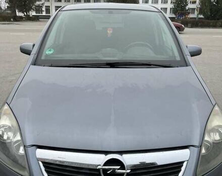 Серый Опель Зафира, объемом двигателя 1.6 л и пробегом 218 тыс. км за 5400 $, фото 5 на Automoto.ua