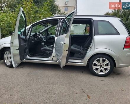 Сірий Опель Зафіра, об'ємом двигуна 1.8 л та пробігом 194 тис. км за 5300 $, фото 30 на Automoto.ua
