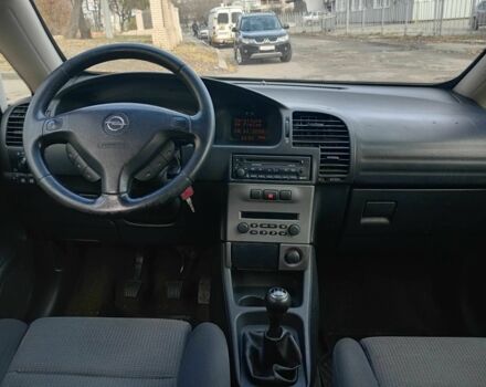 Сірий Опель Зафіра, об'ємом двигуна 2 л та пробігом 267 тис. км за 2600 $, фото 3 на Automoto.ua