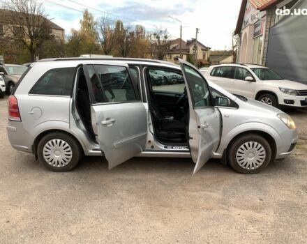 Опель Зафира 2005 в Виннице на Automoto.ua Серый Опель Зафира, объемом двигателя 1.8 л и пробегом 330 тыс. км за 6180 $, фото 12 на Automoto.ua