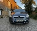 Серый Опель Зафира, объемом двигателя 1.9 л и пробегом 248 тыс. км за 2410 $, фото 1 на Automoto.ua