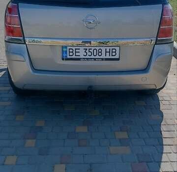 Серый Опель Зафира, объемом двигателя 1.6 л и пробегом 265 тыс. км за 5450 $, фото 6 на Automoto.ua