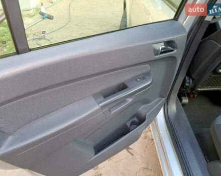 Серый Опель Зафира, объемом двигателя 1.6 л и пробегом 240 тыс. км за 5300 $, фото 13 на Automoto.ua