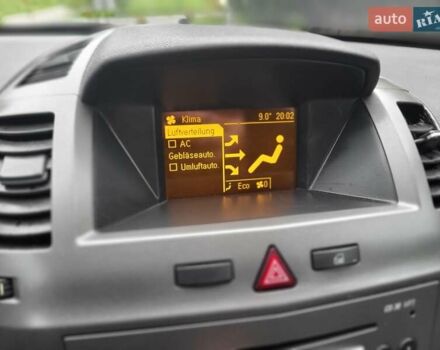 Сірий Опель Зафіра, об'ємом двигуна 1.8 л та пробігом 192 тис. км за 5700 $, фото 29 на Automoto.ua