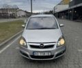 Серый Опель Зафира, объемом двигателя 1.9 л и пробегом 311 тыс. км за 3800 $, фото 1 на Automoto.ua